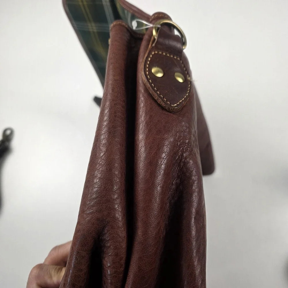 Duluth Trading Co Company Brown Leather Messenger Bag Briefcase Shoulder